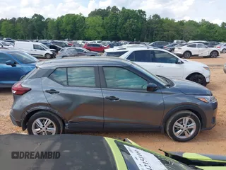 2021 Nissan Kicks S z VIN 3N1CP5BV3ML537164, wystawiony jako IAAI lot #42160097 z przebiegiem 55 980 mil mil oraz . Historia ofert i sprzedaży dostępna na DreamBid. Obrazek 13.