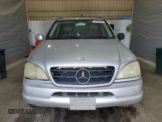 2000 Mercedes-Benz M 320/430/500 с VIN 4JGAB72E6YA200592, выставлен на аукционе Copart как лот 57261935 с пробегом 210 338 миль миль и Чистый • Clean title. История ставок и продаж доступна на DreamBid. Изображение 5.