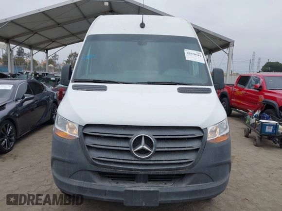 2021 Mercedes-Benz Sprinter Cargo with VIN W1W40CHY4MT054679, listed as a IAAI auction lot 42078941 with 148,214 mi miles. Bid and sale history available at carsss.com. Image 12.
