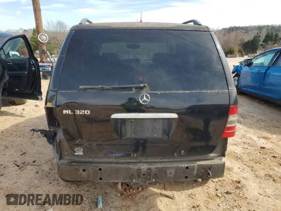 1999 Mercedes-Benz M 320/430/500 z VIN 4JGAB54E0XA060572, wystawiony jako Copart lot #45536805 z przebiegiem 215 210 mil mil oraz Szkoda całkowita • Salvage title. Historia ofert i sprzedaży dostępna na DreamBid. Obrazek 6.