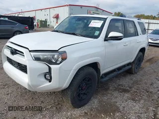2021 Toyota 4Runner SR5 Premium with VIN JTENU5JR8M5895911, listed as a IAAI auction lot 41052577 with 60,111 mi miles and . Bid and sale history available at DreamBid. Image 2.