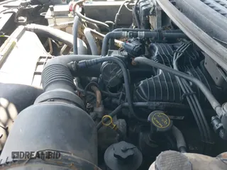 2007 Ford F-150 XL с VIN 1FTRF122X7NA25883, выставлен на аукционе IAAI как лот 43077908 с пробегом 274 877 миль миль и . История ставок и продаж доступна на DreamBid. Изображение 12.