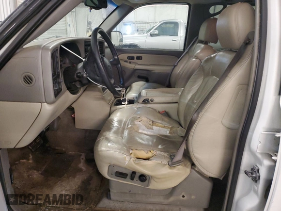 2002 Chevrolet Suburban LS with VIN 1GNFK16Z12J151899, listed as a Copart auction lot 44806045 with 246,640 mi miles and Salvage Title. Bid and sale history available at carsss.com. Image 7.
