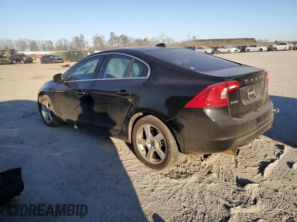 2013 Volvo S60 T5 with VIN YV1612FH3D2176304, listed as a Copart auction lot 46753425 with 117,978 mi miles and Salvage Title. Bid and sale history available at carsss.com. Image 2.
