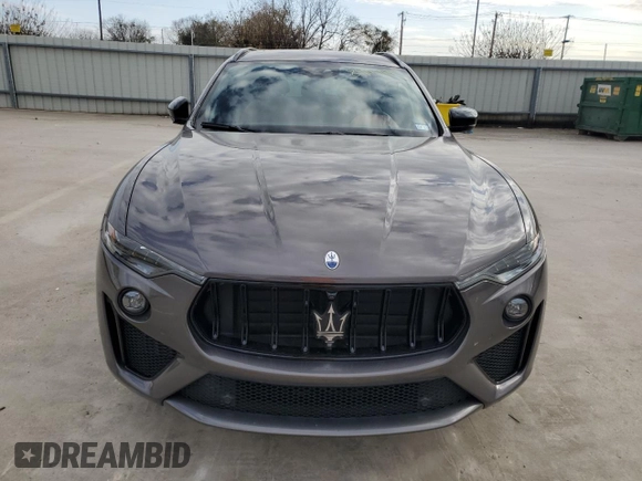 2022 Maserati Levante Modena S with VIN ZN661ZUM6NX395291, listed as a Copart auction lot 84021184 with 31,464 mi miles and Salvage Title. Bid and sale history available at carsss.com. Image 5.