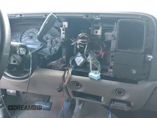 2005 Chevrolet Tahoe LT with VIN 1GNEC13T15R213638, listed as a IAAI auction lot 41787524 with 153,709 mi miles and . Bid and sale history available at DreamBid. Image 6.