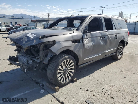 2018 Lincoln Navigator L Reserve with VIN 5LMJJ3LT4JEL15504, listed as a Copart auction lot 47375505 with 0 mi miles and Salvage Title. Bid and sale history available at carsss.com. Image 1.