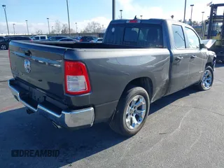 2022 Ram 1500 Big Horn z VIN 1C6RREBT1NN436343, wystawiony jako IAAI lot #41367073 z przebiegiem 13 784 mil mil oraz . Historia ofert i sprzedaży dostępna na DreamBid. Obrazek 4.