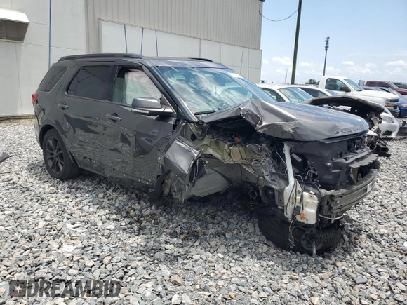 2018 Ford Explorer XLT z VIN 1FM5K7D88JGC64032, wystawiony jako Copart lot #58761555 z przebiegiem 92 190 mil mil oraz Nie do naprawy • Non repairable. Historia ofert i sprzedaży dostępna na DreamBid. Obrazek 4.