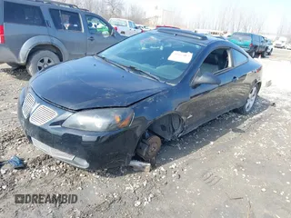 2007 Pontiac G6 GXP with VIN 1G2ZM177X74169969, listed as a IAAI auction lot 41654663 with 170,469 mi miles. Bid and sale history available at carsss.com. Image 2.