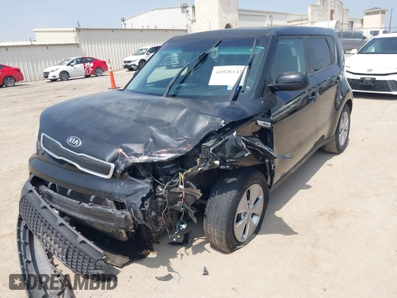 2016 Kia Soul with VIN KNDJN2A28G7848419, listed as a IAAI auction lot 41926142 with 93,830 mi miles. Bid and sale history available at carsss.com. Image 2.