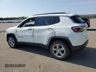 2023 Jeep Compass Latitude z VIN 3C4NJDBN3PT552804, wystawiony jako Copart lot #59872285 z przebiegiem 23 310 mil mil oraz Szkoda całkowita • Salvage title. Historia ofert i sprzedaży dostępna na DreamBid. Obrazek 2.