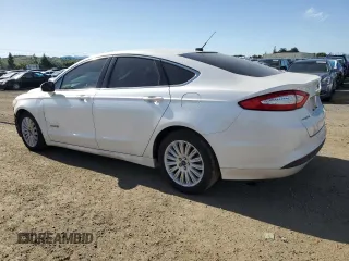 2015 Ford Fusion SE Hybrid с VIN 3FA6P0LU0FR151391, выставлен на аукционе Copart как лот 51330575 с пробегом 126 417 миль миль и Списание • Salvage title. История ставок и продаж доступна на DreamBid. Изображение 2.