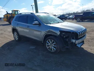 2017 Jeep Cherokee Limited with VIN 1C4PJLDB0HW539669, listed as a IAAI auction lot 41627872 with 106,752 mi miles. Bid and sale history available at carsss.com. Image 1.