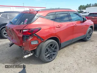 2021 Chevrolet Blazer LT z VIN 3GNKBHRS0MS559804, wystawiony jako IAAI lot #41684430 z przebiegiem 61 468 mil mil oraz . Historia ofert i sprzedaży dostępna na DreamBid. Obrazek 4.
