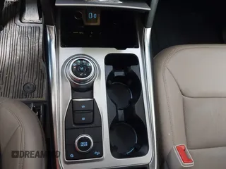 2021 Ford Explorer Limited z VIN 1FM5K8FW6MNA11597, wystawiony jako IAAI lot #42008997 z przebiegiem 70 715 mil mil oraz . Historia ofert i sprzedaży dostępna na DreamBid. Obrazek 21.