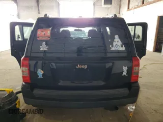 2016 Jeep Patriot Sport SE z VIN 1C4NJPBA4GD527530, wystawiony jako Copart lot #55836515 z przebiegiem 133 049 mil mil oraz Czysty tytuł • Clean title. Historia ofert i sprzedaży dostępna na DreamBid. Obrazek 6.
