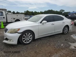 2007 Lexus LS 460 z VIN JTHBL46F575045451, wystawiony jako Copart lot #60483065 z przebiegiem 213 648 mil mil oraz Szkoda całkowita • Salvage title. Historia ofert i sprzedaży dostępna na DreamBid. Obrazek 1.