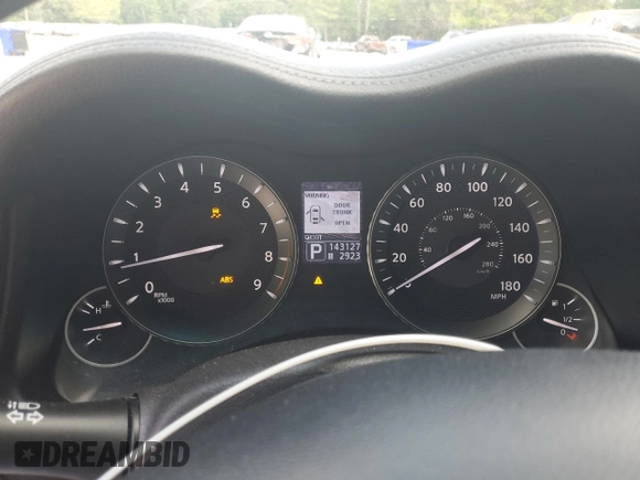 2013 Infiniti M z VIN JN1BY1AP6DM510194, wystawiony jako Copart lot #55293915 z przebiegiem 143 127 mil mil oraz Szkoda całkowita • Salvage title. Historia ofert i sprzedaży dostępna na DreamBid. Obrazek 9.