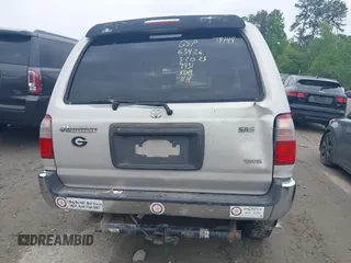 2000 Toyota 4Runner SR5 с VIN JT3GN86R1Y0139431, выставлен на аукционе IAAI как лот 42103546 с пробегом 376 600 миль миль и . История ставок и продаж доступна на DreamBid. Изображение 16.