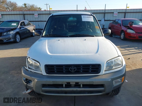 2000 Toyota RAV4 с VIN JT3GP10V1Y0044892, выставлен на аукционе IAAI как лот 41148809 с пробегом 220 848 миль миль и . История ставок и продаж доступна на DreamBid. Изображение 12.