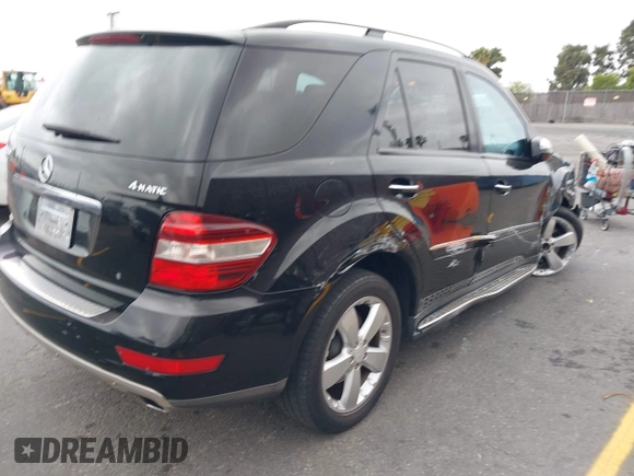 2009 Mercedes-Benz M 350 with VIN 4JGBB86E09A522764, listed as a IAAI auction lot 42110502 with 103,882 mi miles and . Bid and sale history available at carsss.com. Image 4.