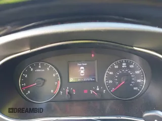 2015 Kia Cadenza Premium with VIN KNALN4D77F5170135, listed as a IAAI auction lot 41310337 with 237,376 mi miles. Bid and sale history available at carsss.com. Image 7.