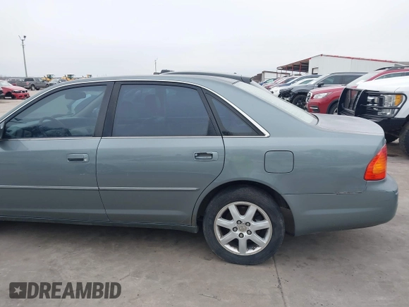 2002 Toyota Avalon XL with VIN 4T1BF28BX2U262186, listed as a IAAI auction lot 41572610 with 164,899 mi miles and . Bid and sale history available at DreamBid. Image 20.