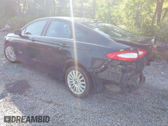 2013 Ford Fusion SE Hybrid с VIN 3FA6P0LU1DR208081, выставлен на аукционе IAAI как лот 42559905 с пробегом 149 340 миль миль и . История ставок и продаж доступна на DreamBid. Изображение 3.