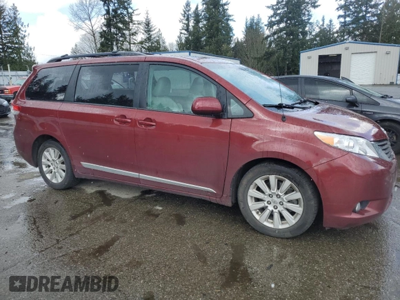 2012 Toyota Sienna XLE with VIN 5TDDK3DC8CS047778, listed as a Copart auction lot 49496155 with 100,522 mi miles and Salvage Title. Bid and sale history available at carsss.com. Image 4.