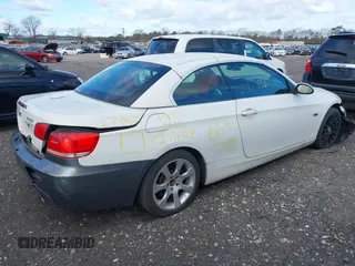 2008 BMW 3 Series 335i with VIN WBAWL73568P178416, listed as a IAAI auction lot 41594372 with Not Provided miles and . Bid and sale history available at carsss.com. Image 4.
