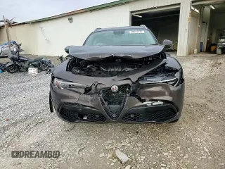 2018 Alfa Romeo Stelvio Ti z VIN ZASFAKBN4J7C22701, wystawiony jako Copart lot #48041535 z przebiegiem 137 764 mil mil oraz Szkoda całkowita • Salvage title. Historia ofert i sprzedaży dostępna na DreamBid. Obrazek 14.