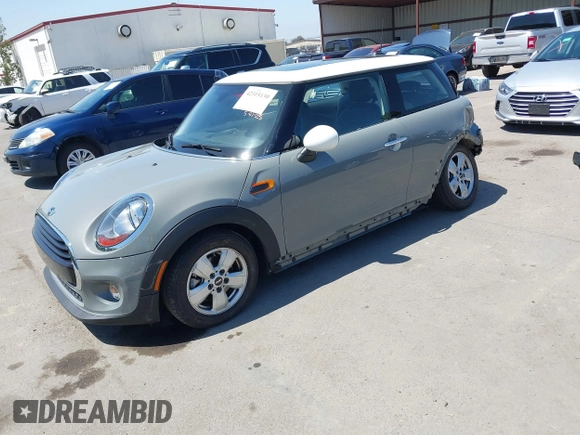 2018 MINI Hardtop Cooper with VIN WMWXP5C55J2H29048, listed as a IAAI auction lot 42315130 with 9,352 mi miles and . Bid and sale history available at DreamBid. Image 18.