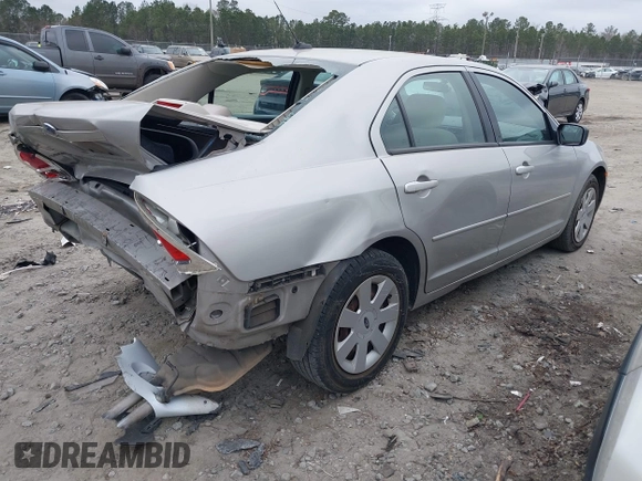2008 Ford Fusion S with VIN 3FAHP06Z78R111053, listed as a IAAI auction lot 41522528 with 145,467 mi miles. Bid and sale history available at carsss.com. Image 4.