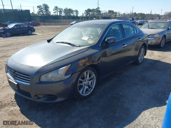2011 Nissan Maxima 3.5 S with VIN 1N4AA5AP8BC822188, listed as a IAAI auction lot 41685860 with 999,999 mi miles. Bid and sale history available at carsss.com. Image 2.