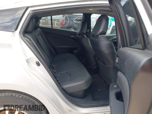 2016 Toyota Prius Four z VIN JTDKARFU5G3008768, wystawiony jako IAAI lot #42125504 z przebiegiem 164 229 mil mil oraz . Historia ofert i sprzedaży dostępna na DreamBid. Obrazek 8.
