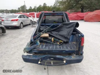1999 Chevrolet S-10 LS with VIN 1GCCS19X8X8168896, listed as a IAAI auction lot 41485780 with 218,436 mi miles. Bid and sale history available at carsss.com. Image 16.