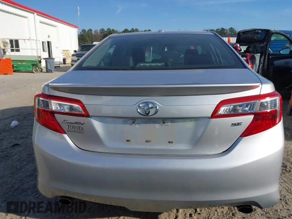 2012 Toyota Camry SE with VIN 4T1BK1FK8CU018613, listed as a IAAI auction lot 41016706 with 132,794 mi miles. Bid and sale history available at carsss.com. Image 16.