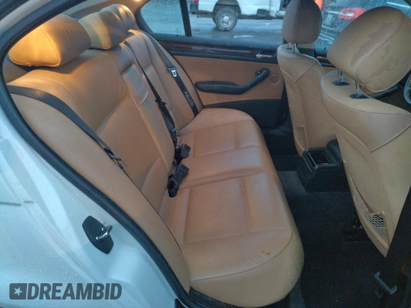 2004 BMW 3 Series 325i with VIN WBAAZ33464KP90177, listed as a Copart auction lot 81826404 with 85,494 mi miles and Salvage Title. Bid and sale history available at carsss.com. Image 10.