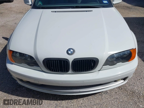 2001 BMW 3 Series 330Ci with VIN WBABS53401JU88051, listed as a IAAI auction lot 41704279 with 196,223 mi miles. Bid and sale history available at carsss.com. Image 6.