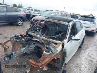 2018 BMW M3 z VIN WBS8M9C52J5K99006, wystawiony jako IAAI lot #40894548 z przebiegiem Nie podano mil oraz . Historia ofert i sprzedaży dostępna na DreamBid. Obrazek 2.