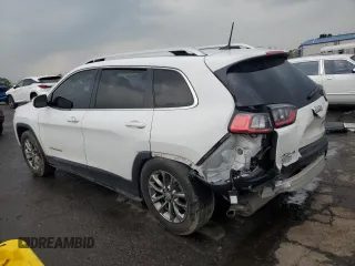 2019 Jeep Cherokee Altitude z VIN 1C4PJMLX6KD415525, wystawiony jako Copart lot #59932625 z przebiegiem 94 267 mil mil oraz Szkoda całkowita • Salvage title. Historia ofert i sprzedaży dostępna na DreamBid. Obrazek 2.
