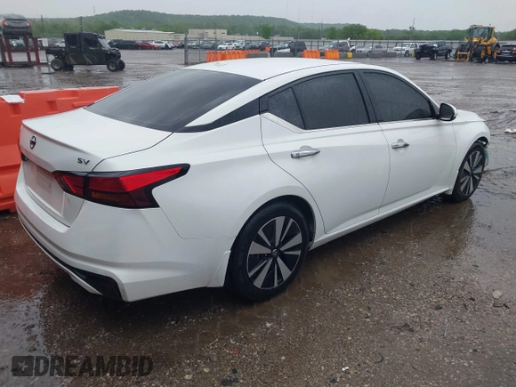 2019 Nissan Altima SV with VIN 1N4BL4DVXKC214904, listed as a IAAI auction lot 42162093 with 294,733 mi miles and . Bid and sale history available at DreamBid. Image 4.