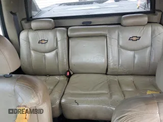 2002 Chevrolet Avalanche with VIN 3GNEC13T12G165778, listed as a Copart auction lot 79427234 with 275,313 mi miles and Salvage Title. Bid and sale history available at DreamBid. Image 10.
