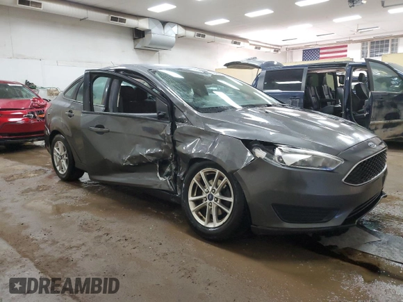 2016 Ford Focus SE with VIN 1FADP3F22GL208385, listed as a Copart auction lot 48466715 with 160,102 mi miles and Clean Title. Bid and sale history available at carsss.com. Image 4.