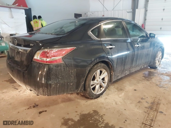 2015 Nissan Altima 2.5 SV with VIN 1N4AL3AP1FC476280, listed as a IAAI auction lot 41590990 with 113,565 mi miles. Bid and sale history available at carsss.com. Image 4.