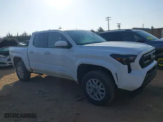 2024 Toyota Tacoma 4WD SR5 with VIN 3TMLB5JN2RM029041, listed as a IAAI auction lot 41779530 with 7,663 mi miles. Bid and sale history available at carsss.com. Image 13.