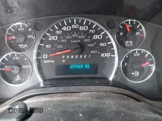 2008 Chevrolet Express Cargo Van with VIN 1GCFG15X081153310, listed as a IAAI auction lot 41892125 with 297,669 mi miles. Bid and sale history available at carsss.com. Image 7.