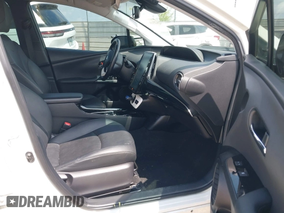 2017 Toyota Prius Plus with VIN JTDKARFP8H3041212, listed as a IAAI auction lot 42310483 with 77,217 mi miles and . Bid and sale history available at DreamBid. Image 5.