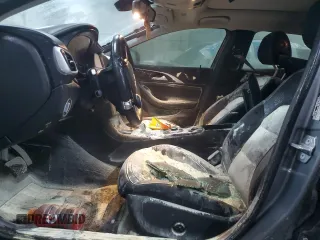 2019 Infiniti QX30 Luxe z VIN SJKCH5CRXKA008419, wystawiony jako Copart lot #46159125 z przebiegiem 90 609 mil mil oraz Szkoda całkowita • Salvage title. Historia ofert i sprzedaży dostępna na DreamBid. Obrazek 7.